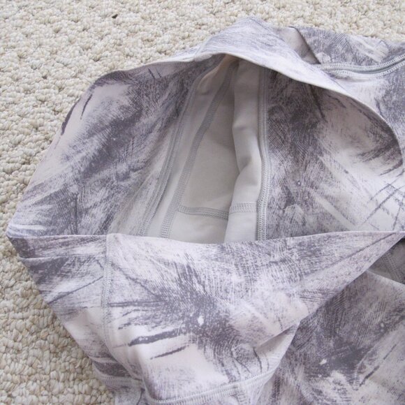 Lululemon Crop Running Leggings - 8 - Picture 13 of 14